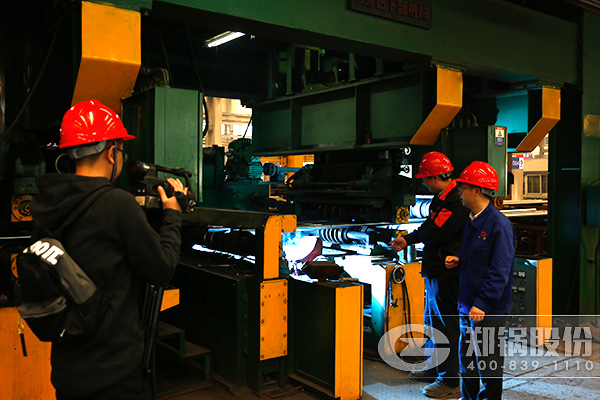 威廉希尔williamhill股份手艺总监贾金岭接受郑州电视台采访