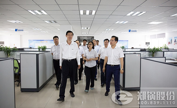 郑州市市委常委统战部部长王跃华一行到威廉希尔williamhill股份调研